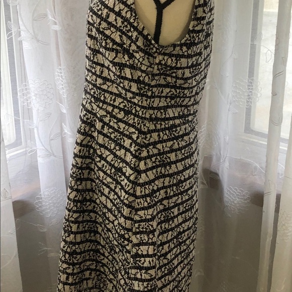 🎄Suzy Shier black  and white dress, knee length SZ L - Picture 6 of 9